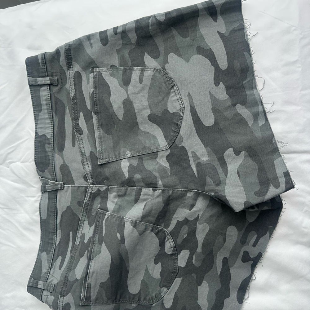 Democracy Gray Shorts Urban Camouflage